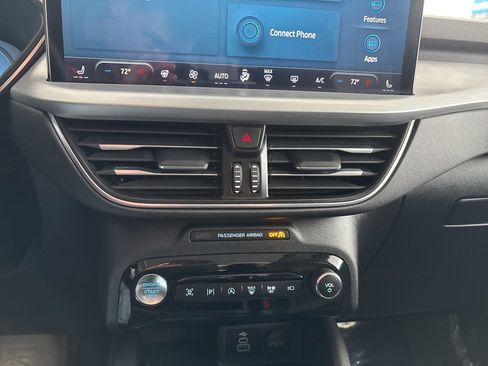 Used 2024 Ford Escape Platinum image 17