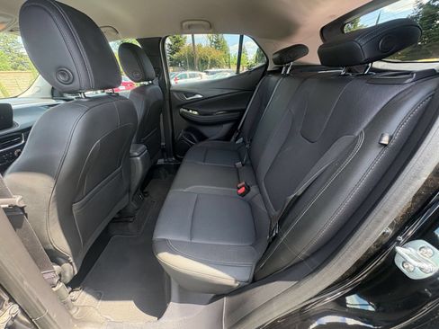 Used 2025 Buick Encore GX Preferred FWD image 24
