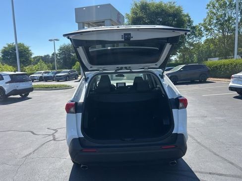 Used 2024 Toyota RAV4 XLE FWD image 9