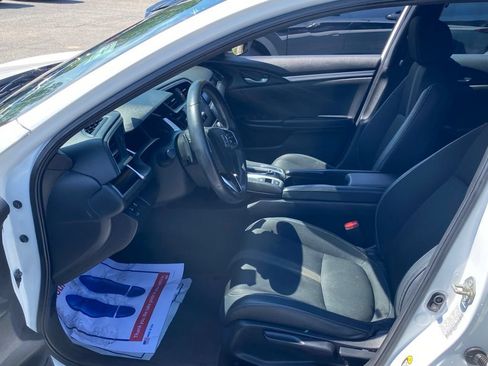 Used 2020 Honda Civic Sport image 6