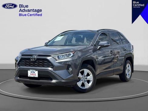 Used 2019 Toyota RAV4 XLE FWD image 1