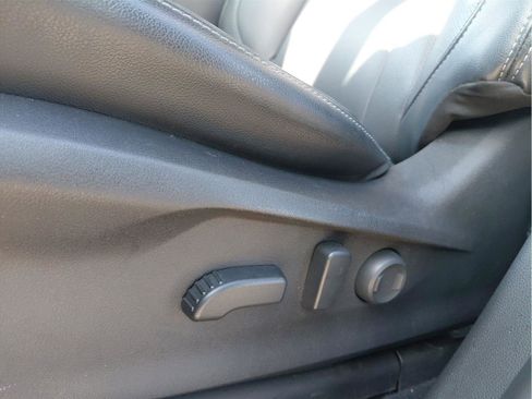 Used 2022 Subaru Ascent Limited image 27