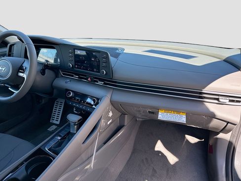 New 2026 Hyundai Elantra SEL Sport image 22