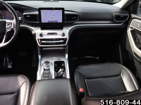 Used 2021 Ford Explorer XLT w/ Equipment Group 202A image 12