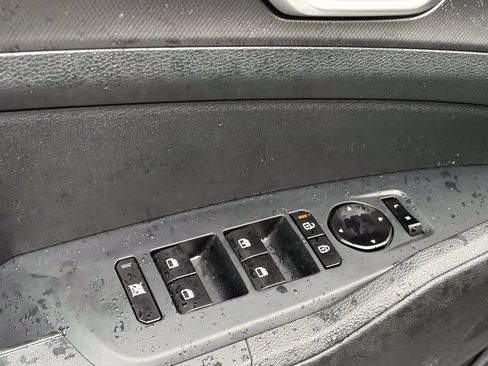 Used 2026 Kia Sportage LX FWD image 6