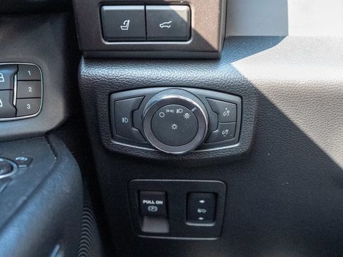 Used 2018 Ford Expedition Limited w/ Equipment Group 301A RWD image 35