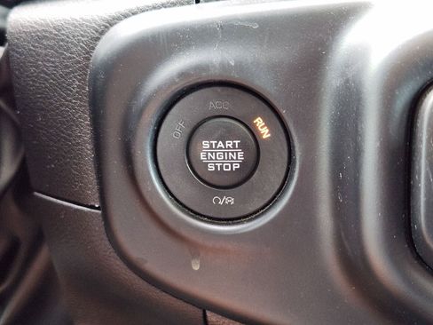 Used 2022 Jeep Wrangler Unlimited Sport AWD/4WD image 29