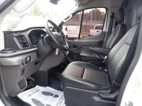 Used 2022 Ford Transit 150 Low Roof RWD image 12