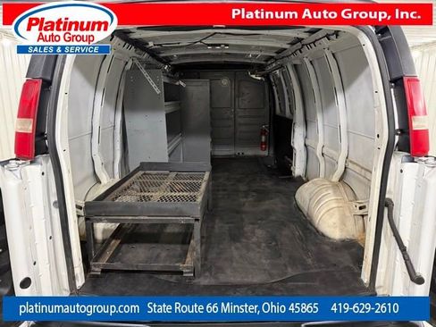 Used 2016 Chevrolet Express 3500 Extended RWD image 27