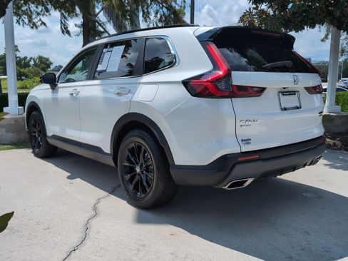 Used 2025 Honda CR-V Sport Touring image 8