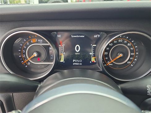 Certified 2020 Jeep Wrangler Unlimited Sahara image 27