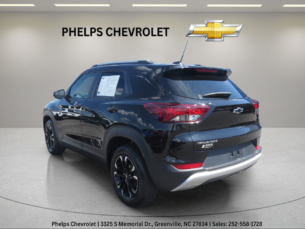 Certified 2023 Chevrolet TrailBlazer LT w/ Convenience Package FWD image 11