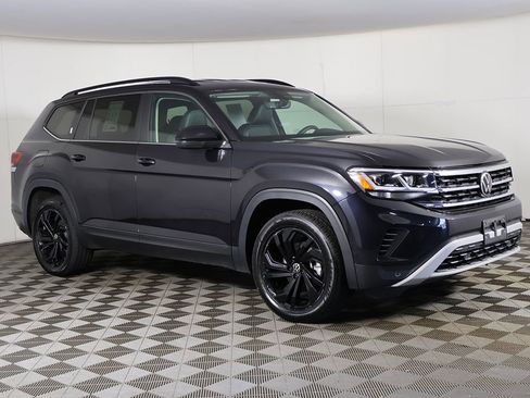 Used 2023 Volkswagen Atlas SE w/ Black Wheel Package AWD/4WD image 49