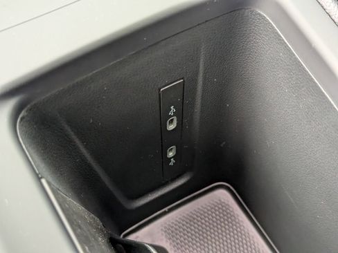 New 2026 Volkswagen Tiguan SE R-Line AWD/4WD image 22