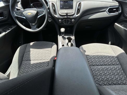 Used 2024 Chevrolet Equinox LT FWD image 12