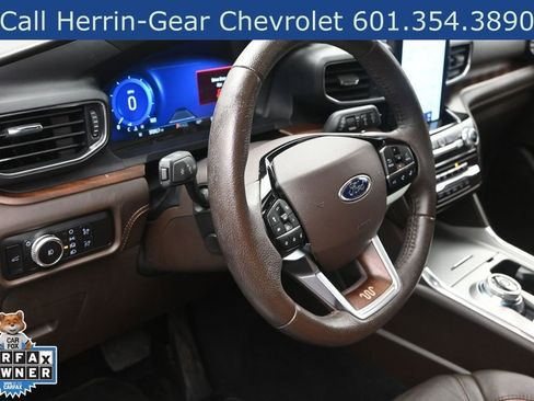 Used 2023 Ford Explorer King Ranch w/ Technology Package RWD image 12