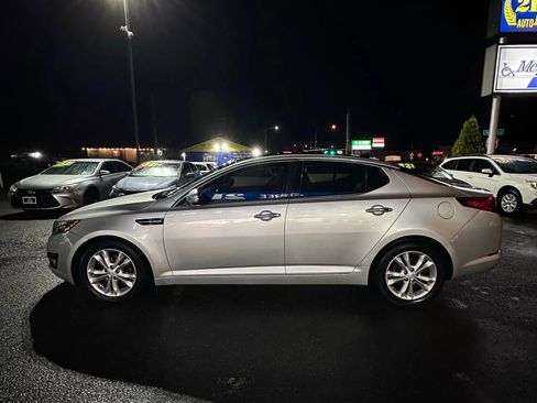 Used 2013 Kia Optima EX w/ Premium Pkg image 3