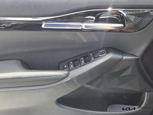 Certified 2025 Kia Seltos X-Line AWD/4WD image 31