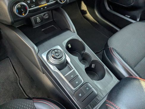 Used 2025 Ford Escape ST-Line AWD/4WD image 21