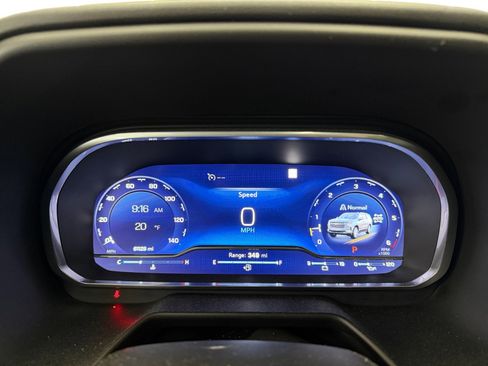 Used 2023 Chevrolet Tahoe High Country image 13