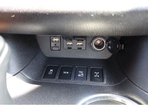 Used 2019 Toyota Highlander XLE AWD/4WD image 44