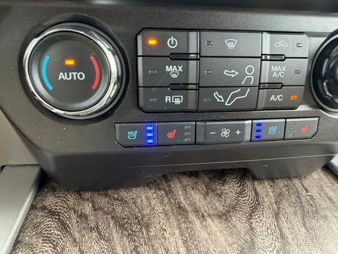 Used 2019 Ford F350 Lariat w/ Chrome Package AWD/4WD image 35