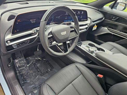 New 2026 Cadillac Lyriq Premium Sport image 19