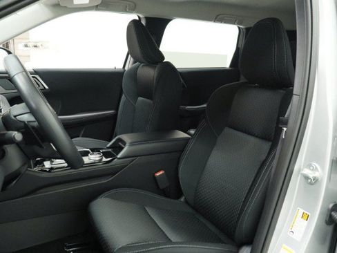 New 2026 Mitsubishi Outlander ES FWD image 6