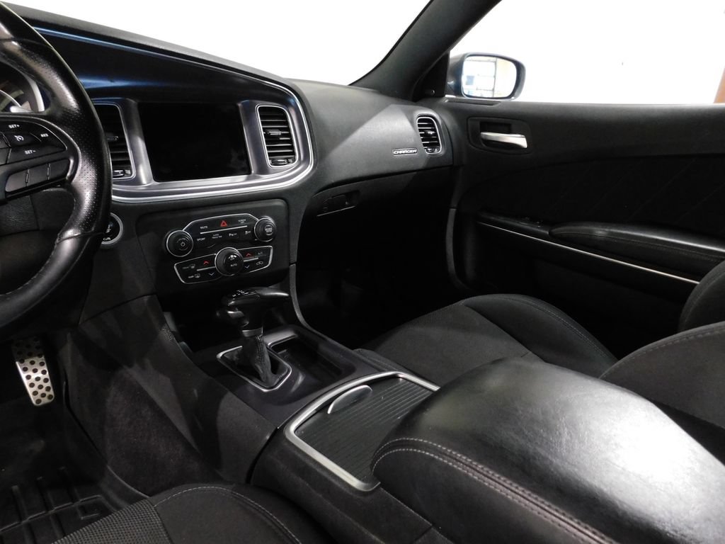Used 2018 Dodge Charger R/T Scat Pack RWD image 56