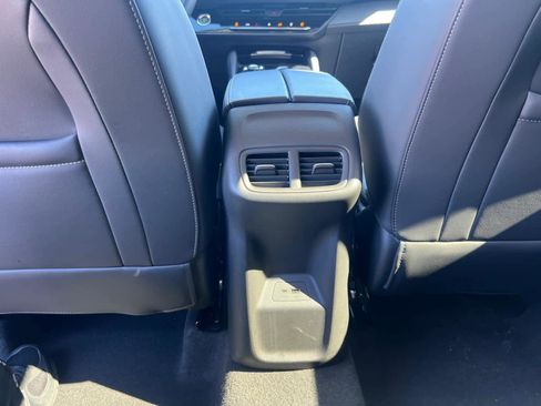 Certified 2025 Buick Envision Preferred image 34