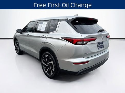 Used 2022 Mitsubishi Outlander ES image 6