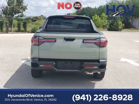 Certified 2023 Hyundai Santa Cruz SE AWD/4WD image 8