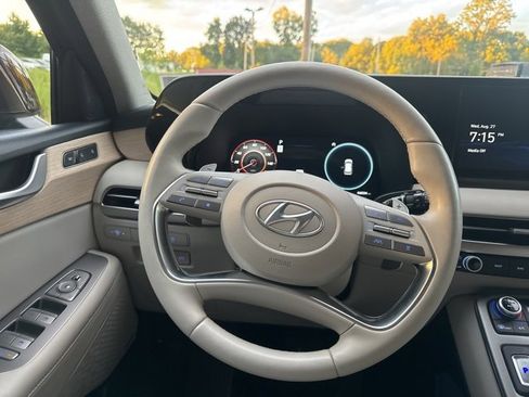 Used 2023 Hyundai Palisade Limited image 11