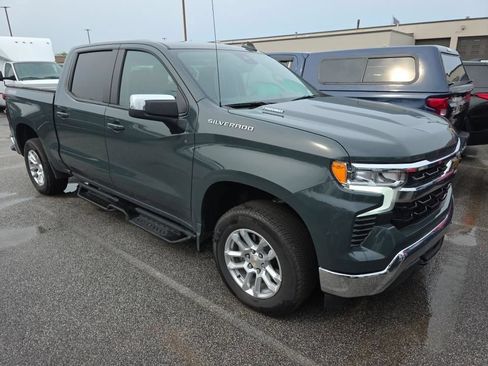 Used 2026 Chevrolet Silverado 1500 LT AWD/4WD image 3