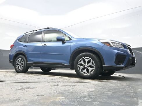 Used 2020 Subaru Forester Premium image 28