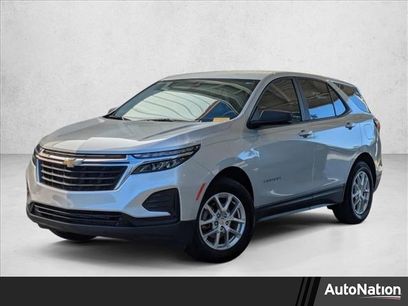 Used 2022 Chevrolet Equinox LS w/ LS Convenience Package
