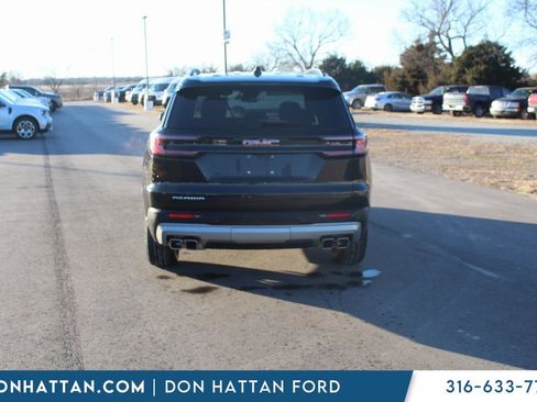 Used 2025 GMC Acadia Elevation image 7