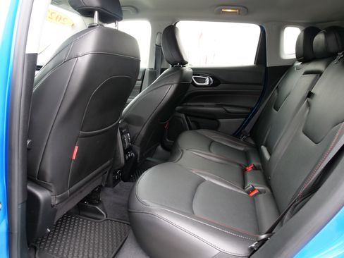 Used 2022 Jeep Compass Trailhawk w/ Trailhawk Elite Group image 13