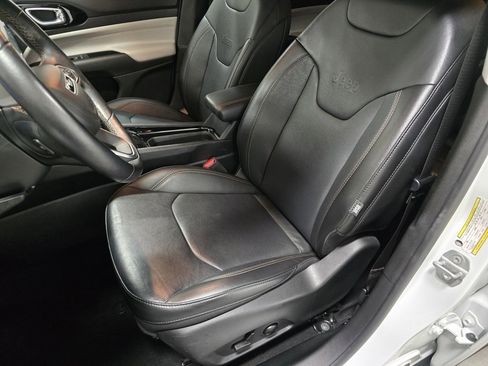 Used 2022 Jeep Compass Limited AWD/4WD image 23
