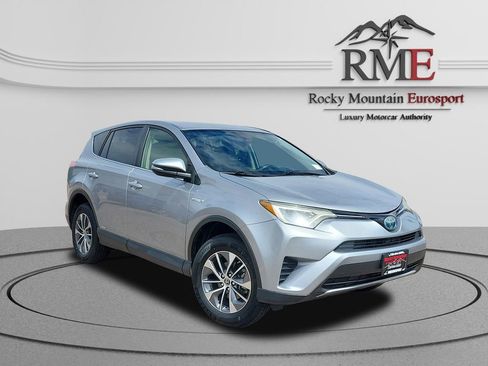 Used 2018 Toyota RAV4 LE w/ Carpet Mat Package AWD/4WD image 1