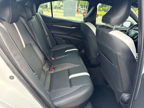 Used 2025 Toyota Camry SE FWD image 14