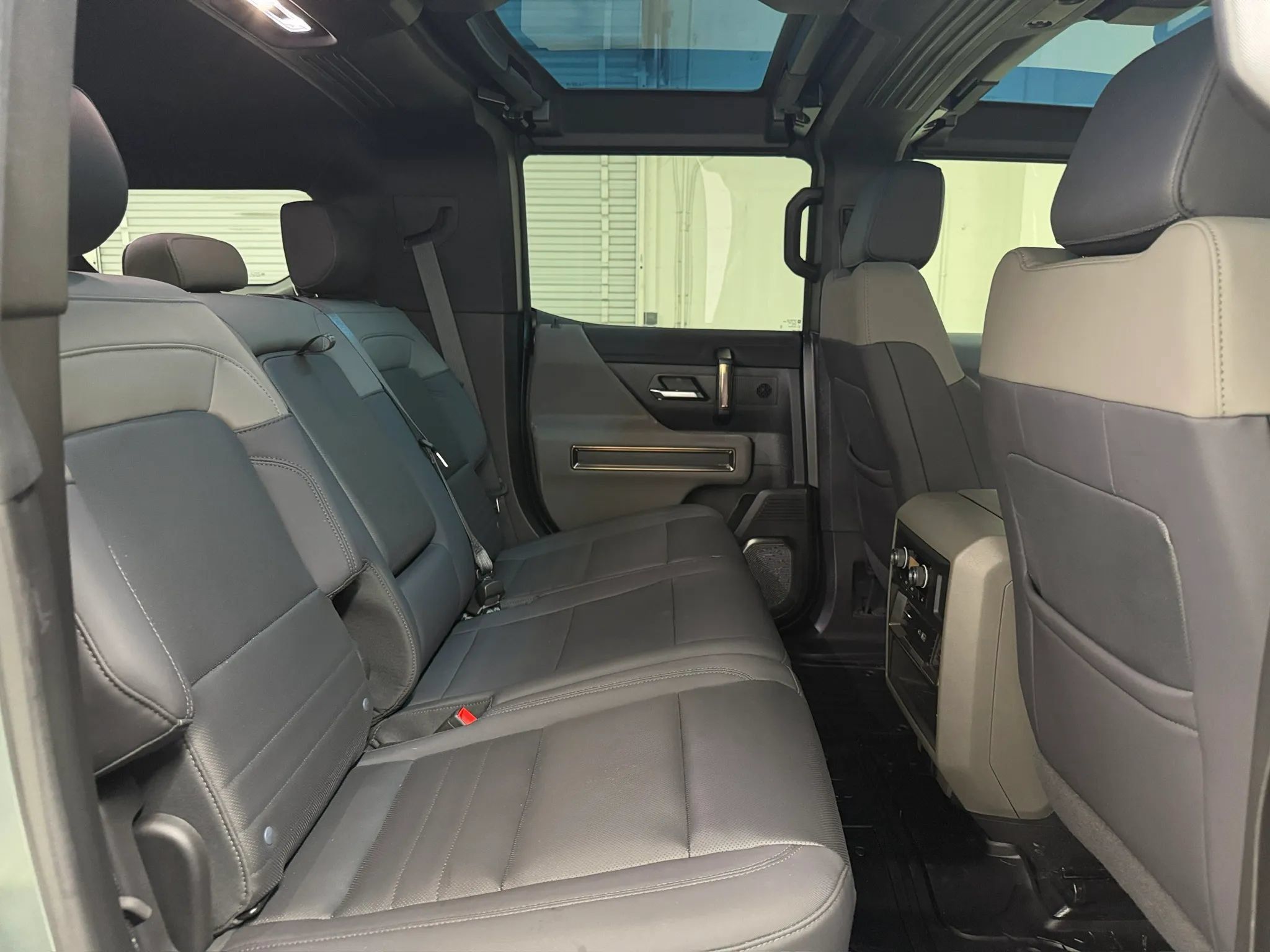 Used 2024 GMC Hummer EV 3X w/ LPO, Cargo Utility Package AWD/4WD image 65