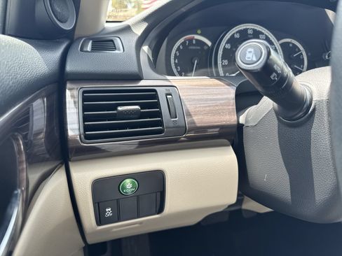 Used 2017 Honda Accord EX image 27