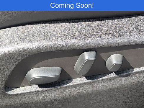 Used 2023 Cadillac XT4 Premium Luxury w/ Cold Weather Package AWD/4WD image 17