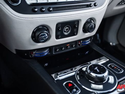 Used 2014 Rolls-Royce Ghost RWD image 73