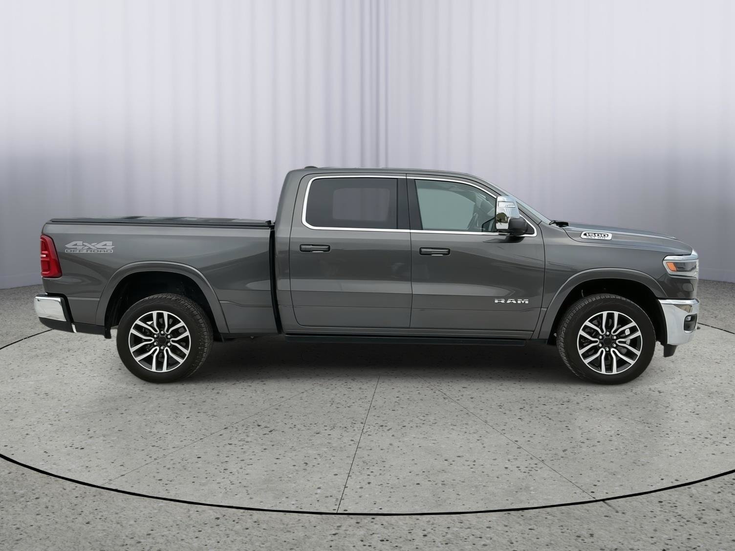 Used 2025 RAM 1500 Limited w/ Off Road Group AWD/4WD image 6