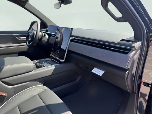 New 2026 GMC Sierra EV Elevation w/ Premium Package AWD/4WD image 14