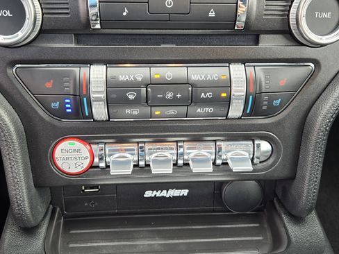 Used 2016 Ford Mustang Premium image 16