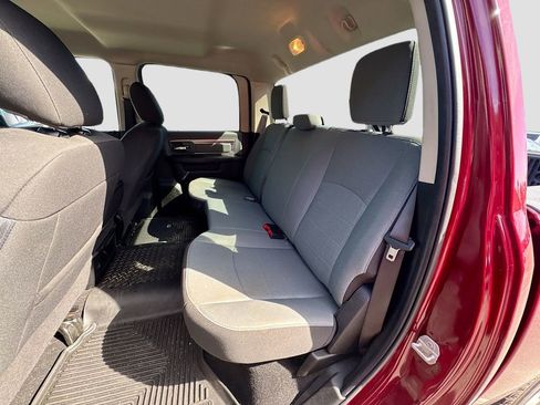 Used 2022 RAM 1500 Classic SLT image 22