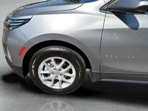 Used 2024 Chevrolet Equinox LT AWD/4WD image 34